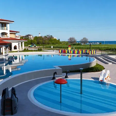 アパートホテル Solemare Luxury 2 Bedroom アヘロイ